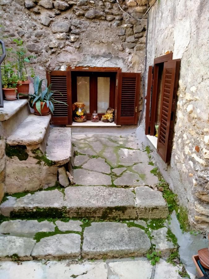 La Tegola Διαμέρισμα Τίβολι Εξωτερικό φωτογραφία